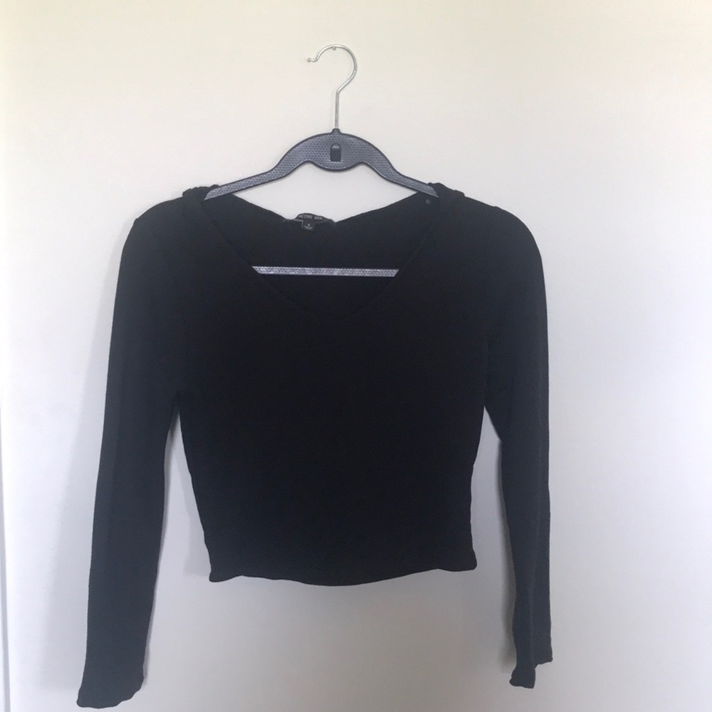 long sleeve crop top